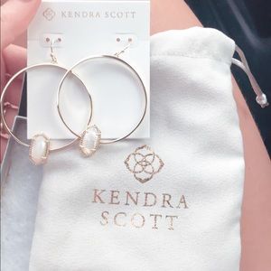 Beautiful Kendra Scott hoops